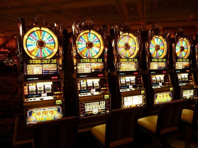 How Slot Machines Work: Behind the Reels and RNGs